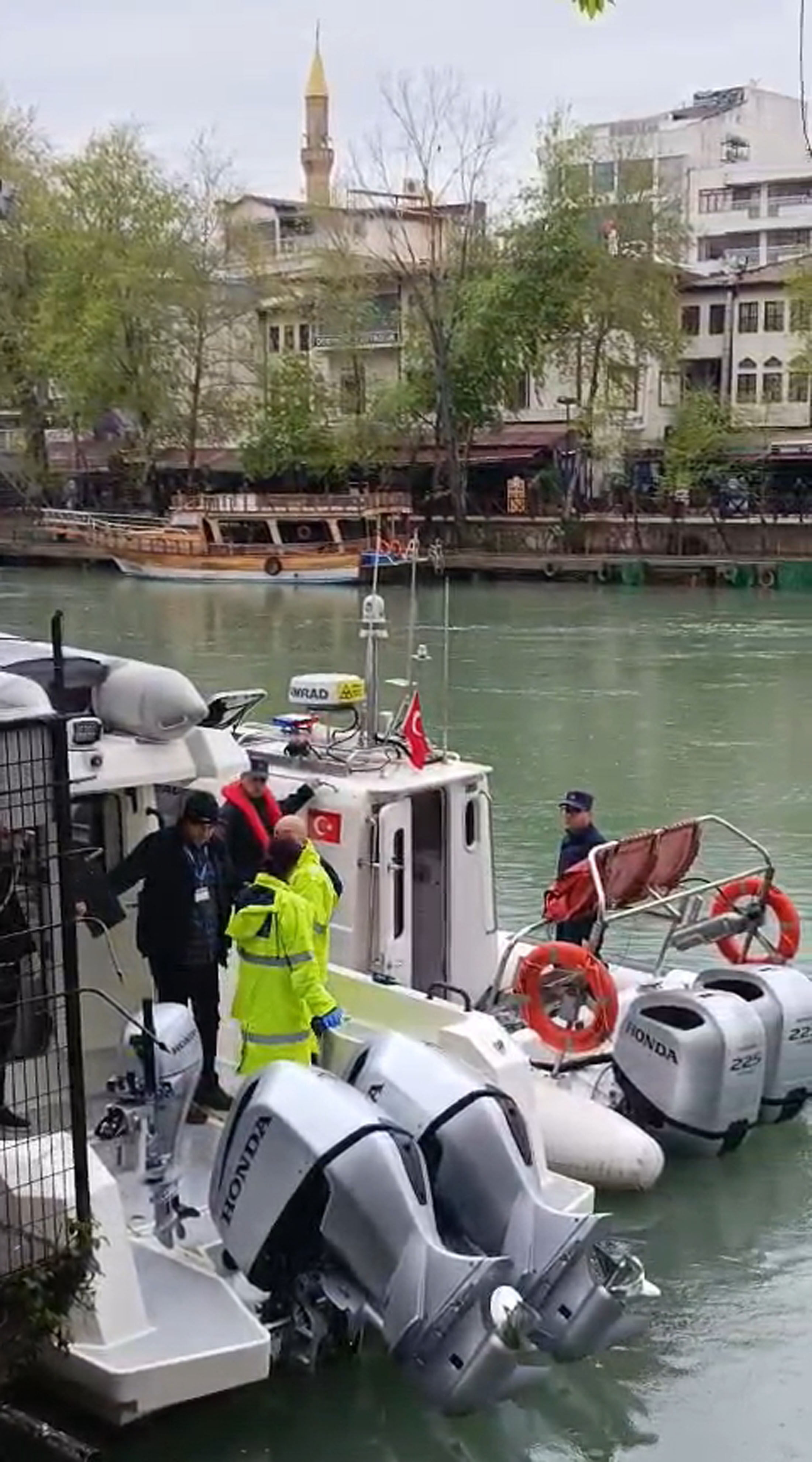 R U M E Y S A O G R E T M E N I N I R M A K T A C A N S I Z B E D E N I 1225493 364404