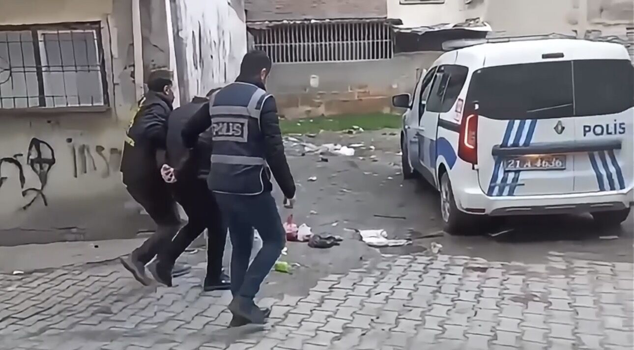 S A H T E ‘ A R A C M U A Y E N E R A N D E V U S U’ D O L A N D I R I 1194968 355286