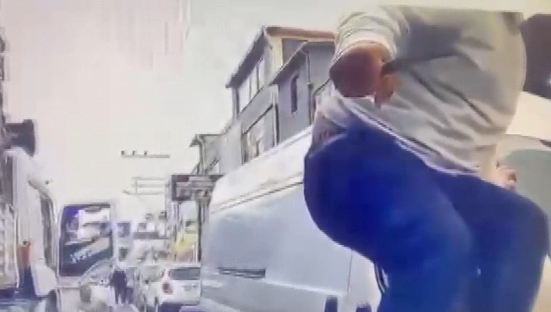 T I R D A N I N I P B I C A K L A O T O M O B I L E S A L D I R D I 1226063 364590