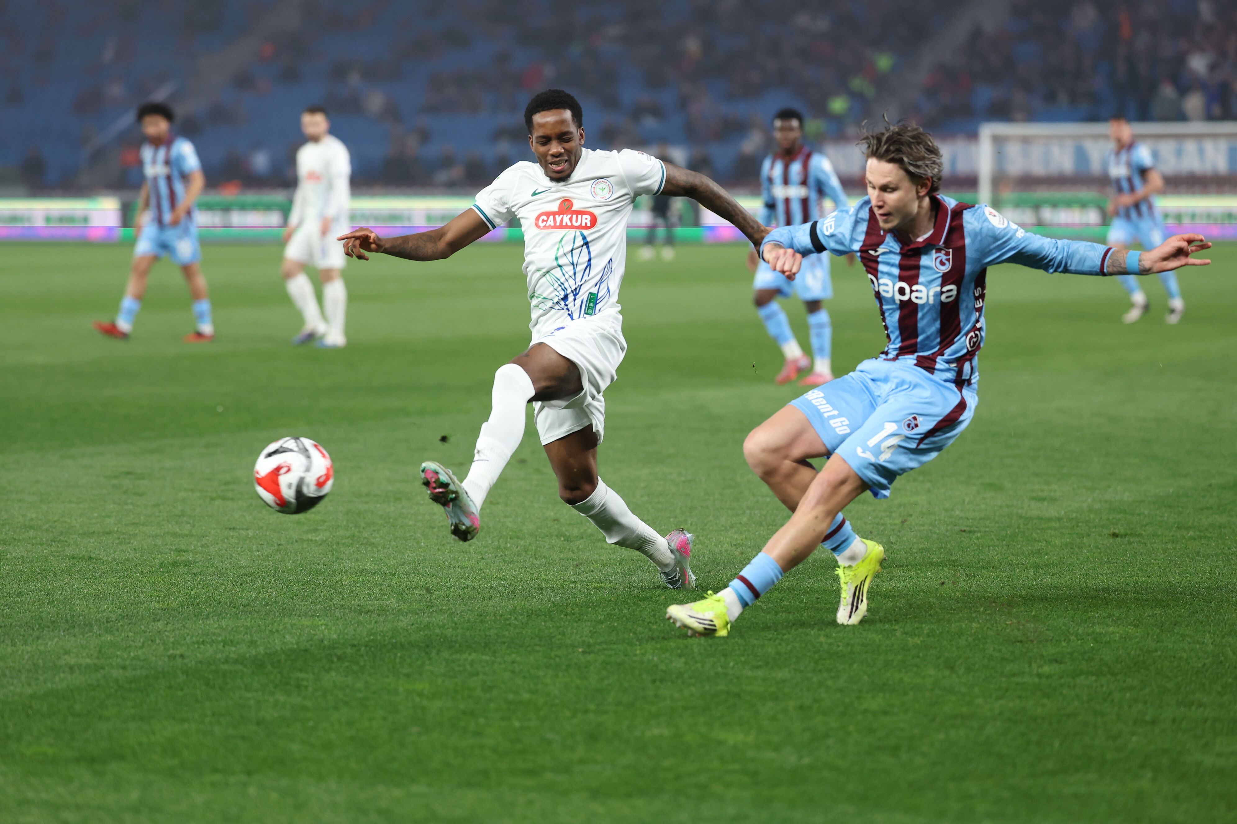 T R A B Z O N S P O R C A Y K U R R I Z E S P O R F O T O G R A F L A 1212980 360689