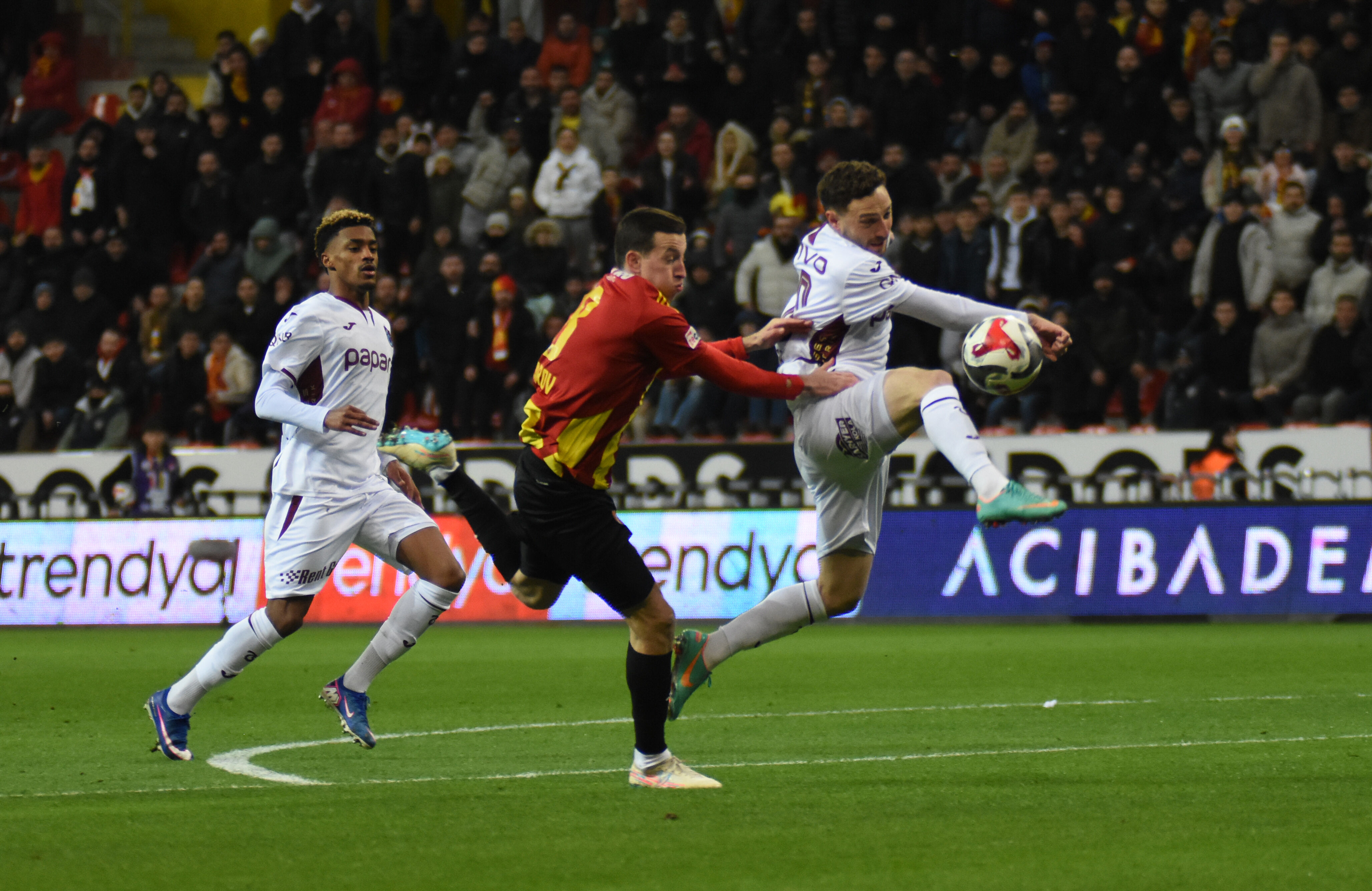 Z E C O R N E R K A Y S E R I S P O R T R A B Z O N S P O R F O T 1204388 358122