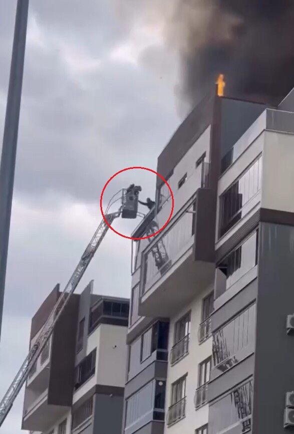 8 K A T L I A P A R T M A N D A K I Y A N G I N D A M A H S U R K A L 1240884 369142