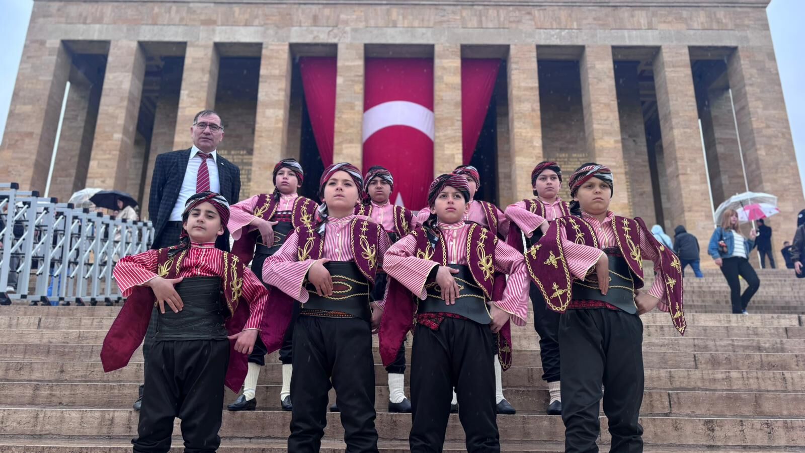 A N I T K A B I R D E 23 N I S A N C O S K U S U 1274282 379266