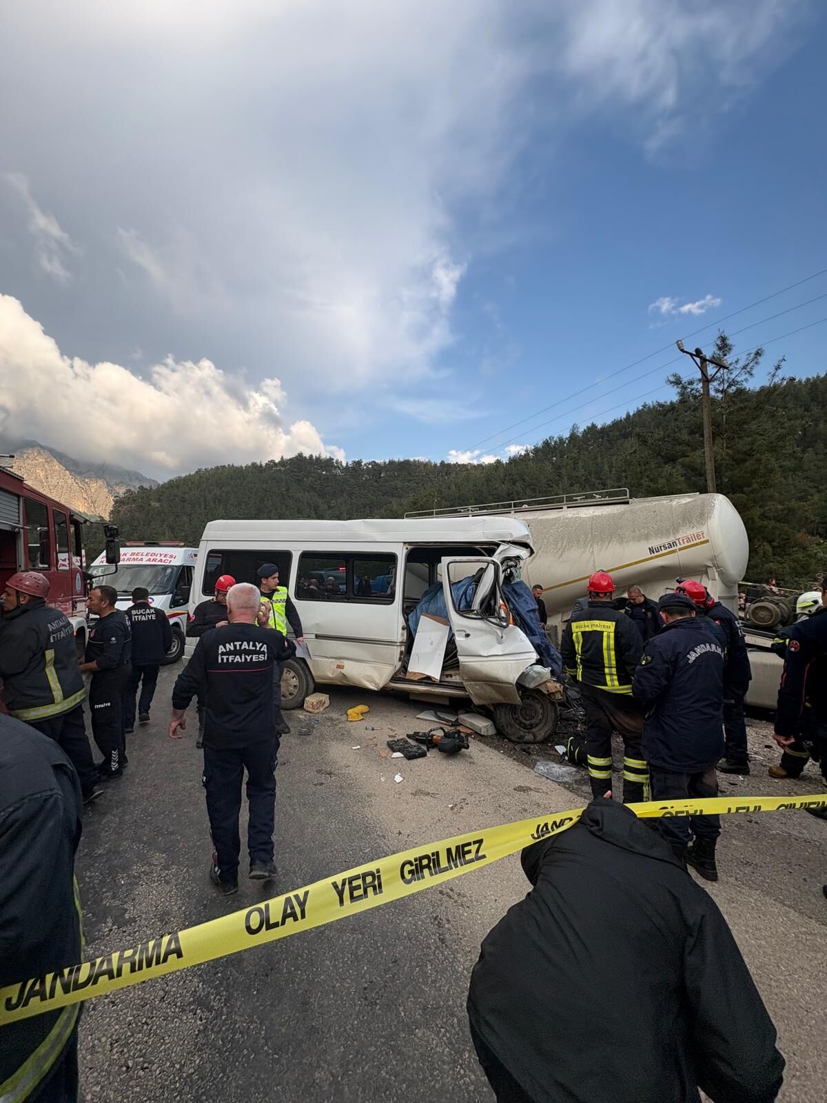 A N T A L Y A D A T I R I L E M I N I B U S C A R P I S T I 7 O 1251197 372310