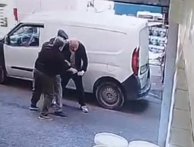 B A Y R A M P A S A D A E S K I P A T R O N L A R I Y E N I I S Y E 1286225 382695