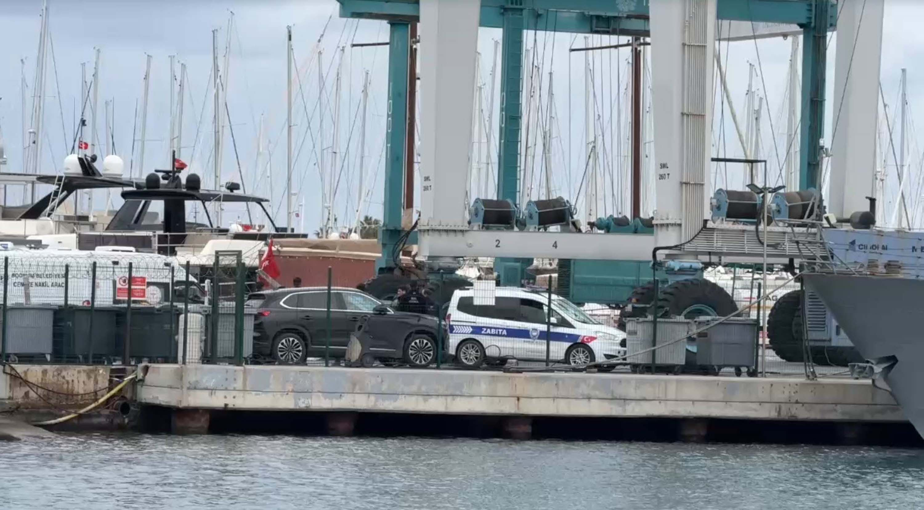 B O D R U M A C I K L A R I N D A G O C M E N B O T U B A T T I 11 1238813 368484