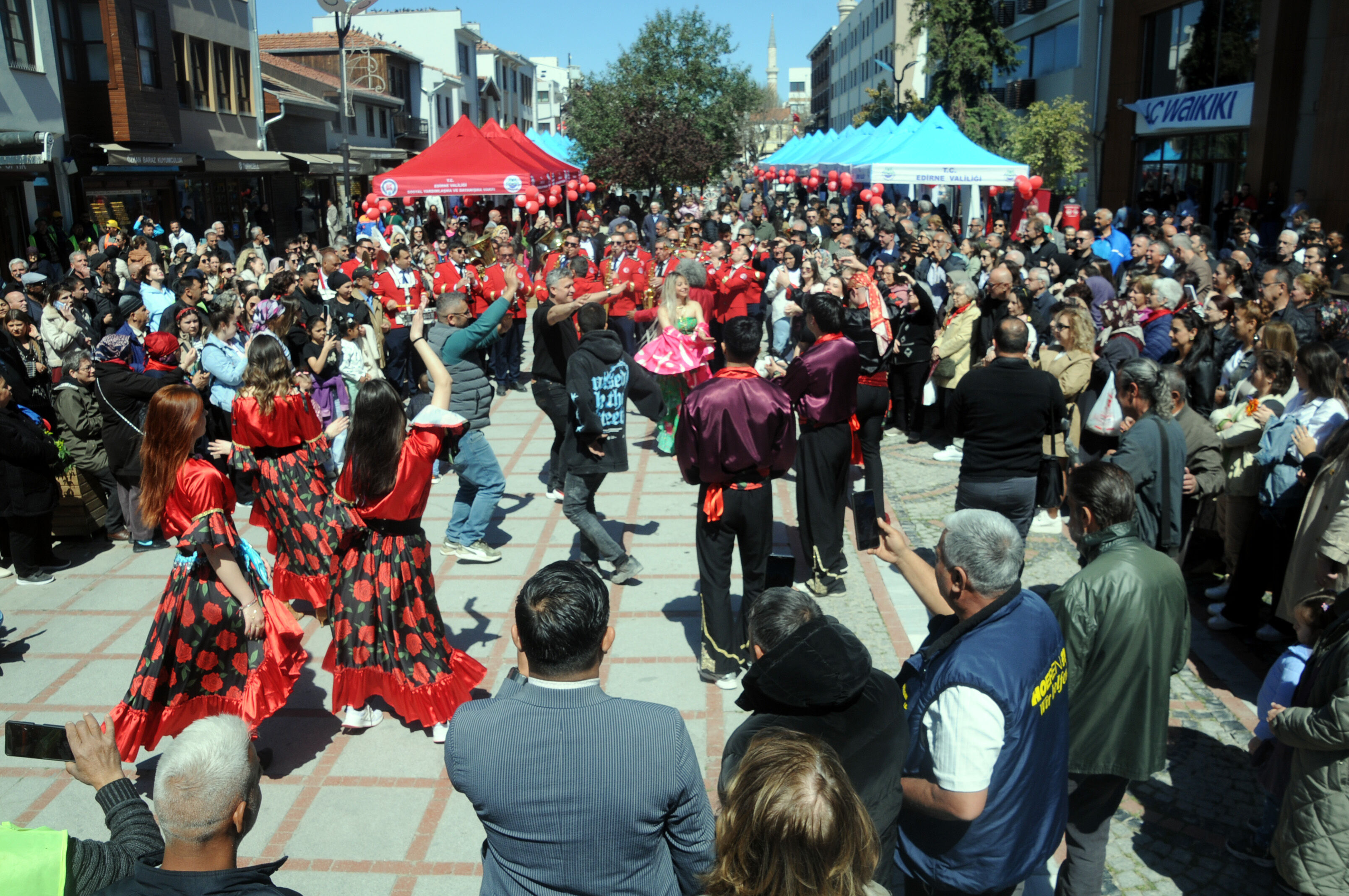 E D I R N E’ D E D U N Y A R O M A N L A R G U N U R E N K L I G O R 1250815 372181