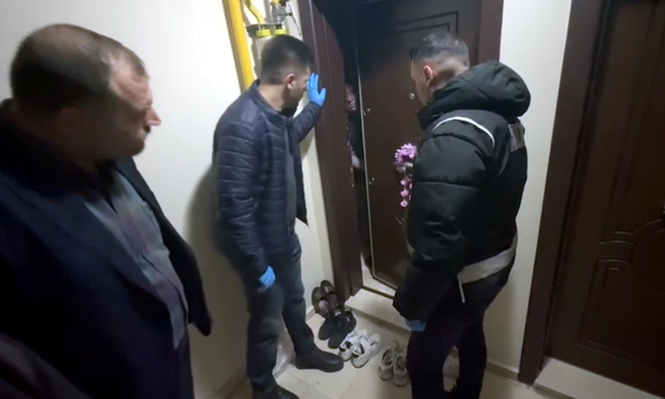 E D I R N E V E I S T A N B U L D A Y A S A D I S I B A H I S O P 1247358 371090