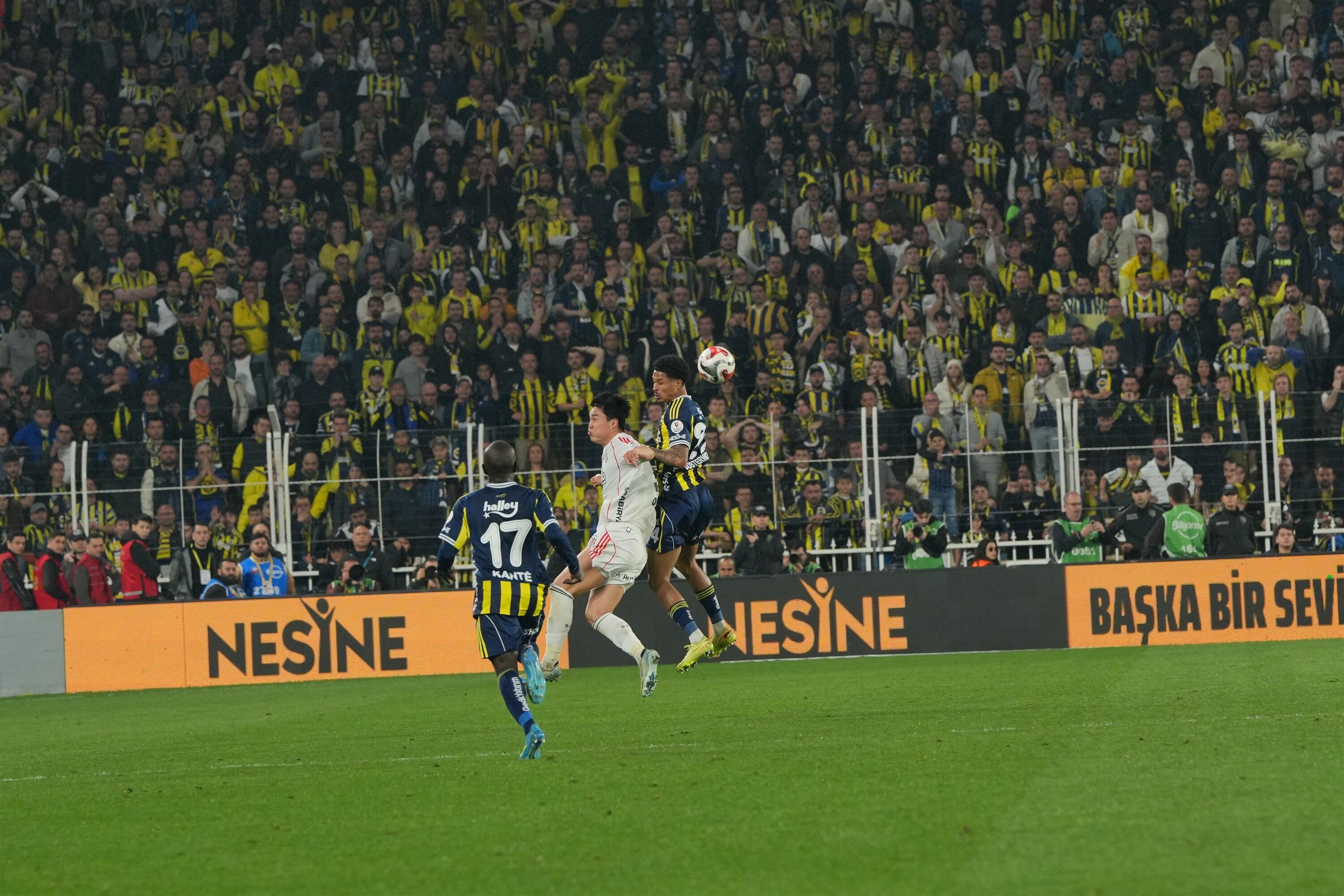 F E N E R B A H C E B E S I K T A S E K F O T O G R A F L A R 1246492 370819