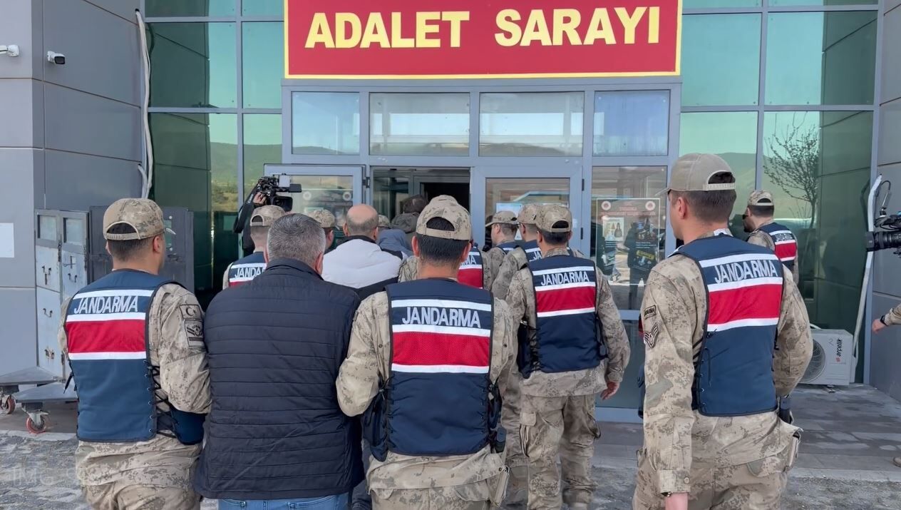 G U L I S T A N D O K U S O R U S T U R M A S I N D A 4 S U P H E L I 1262699 375818