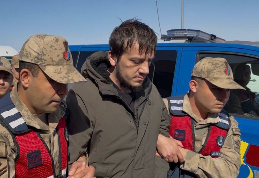 G U L I S T A N D O K U S O R U S T U R M A S I N D A T U T U K L U S A 1265684 376785