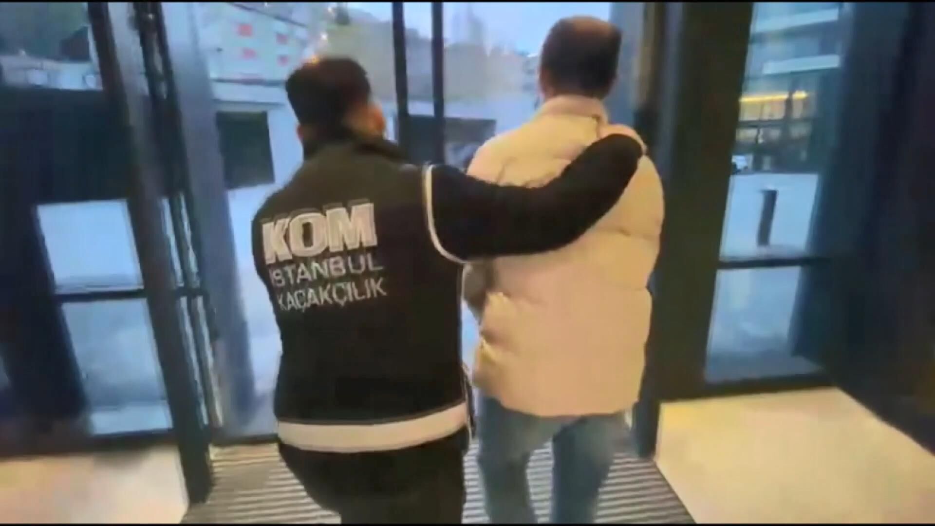 I S T A N B U L M E R K E Z L I 20 I L D E T E L E F O N D O L A N D 1270256 378022