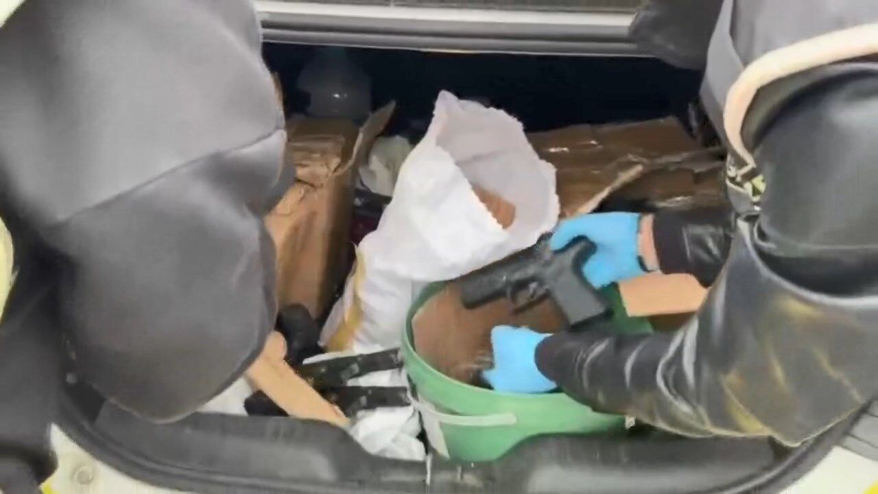 I S T A N B U L S A R I Y E R D E S I L A H K A C A K C I L I G I N 1240360 368983