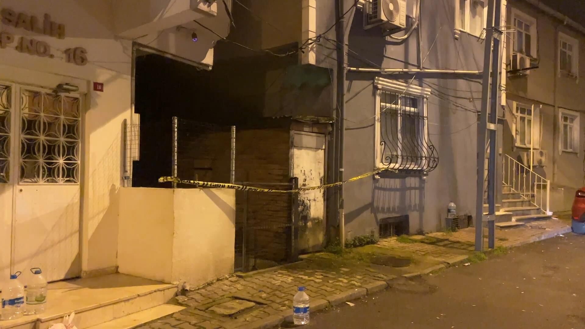 I S T A N B U L S A R I Y E R’ D E T O P R A K K A Y M A S I N E D E 1238748 368461