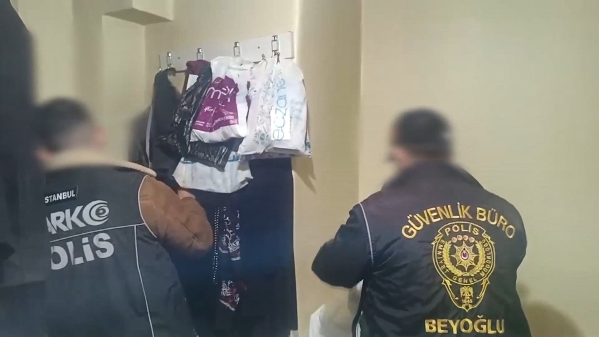 K A D I K O Y D E E G L E N C E M E K A N L A R I V E C E V R E S I N 1277441 380162