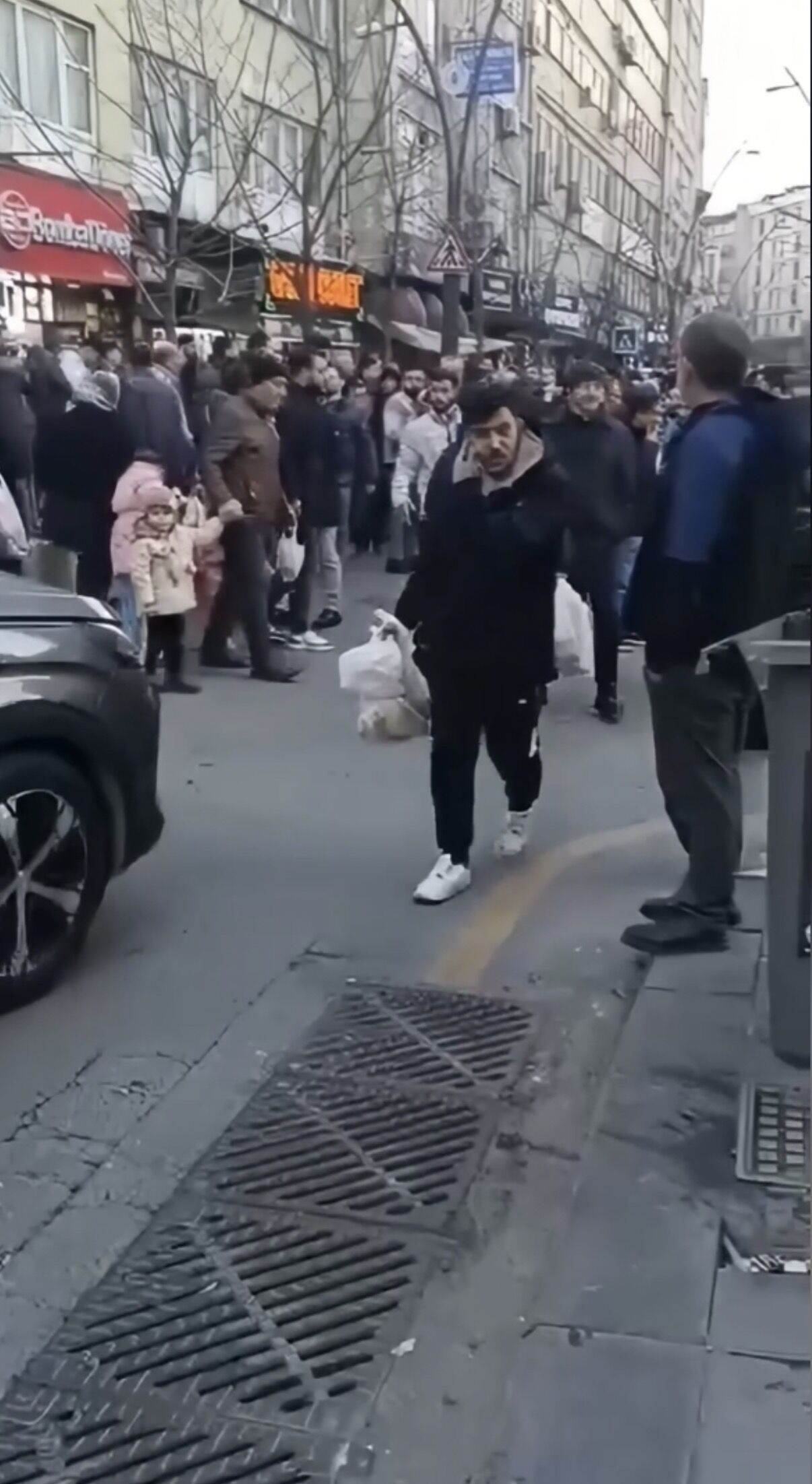 K A G I T H A N E’ D E 16 Y A S I N D A K I E H L I Y E T S I Z S U R 1259642 374838