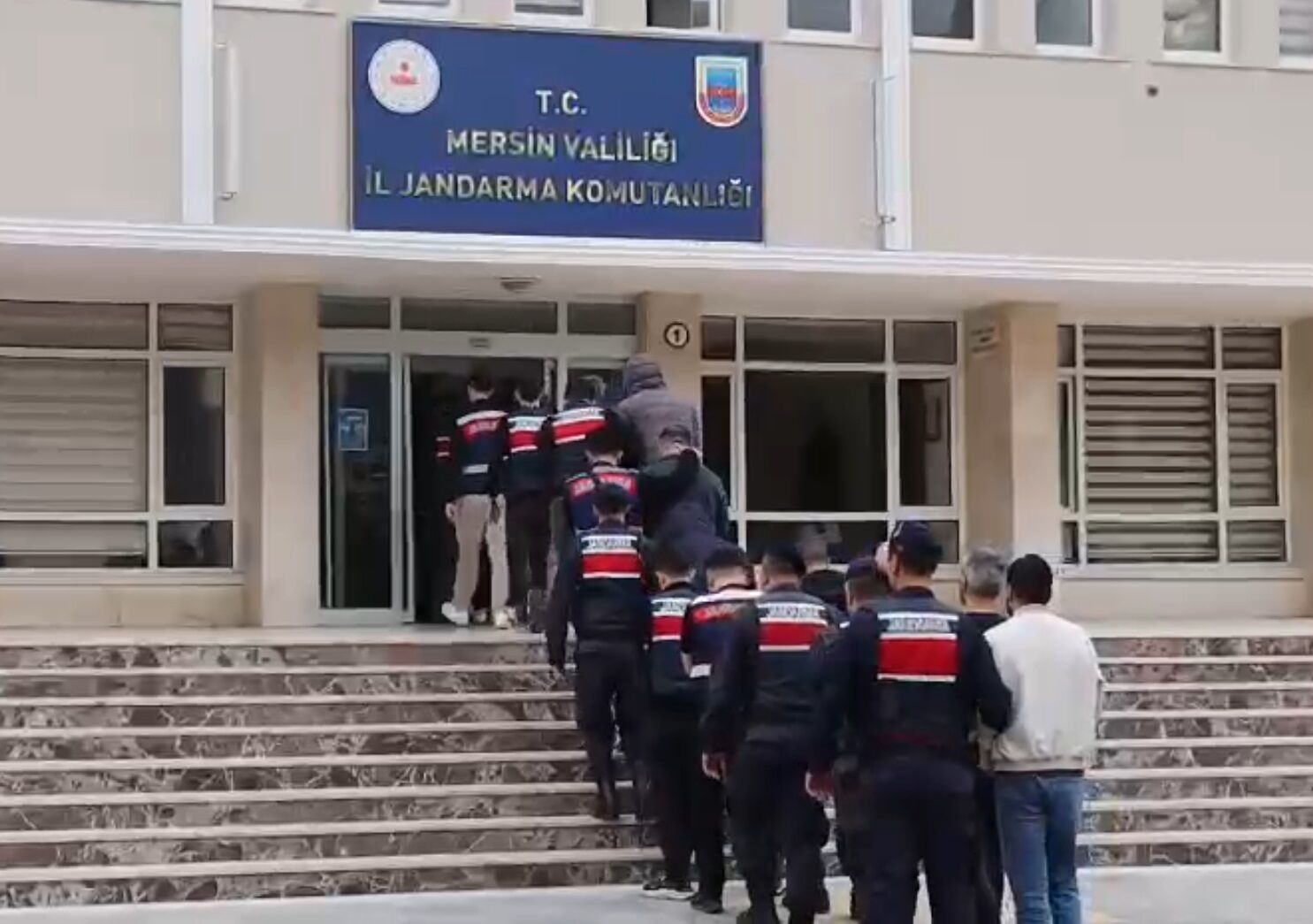 M E R S I N M E R K E Z L I 4 I L D E Y A S A D I S I B A H I S O P 1265448 376697