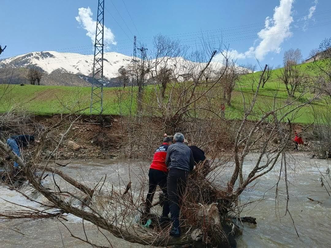 S E M D I N L I D E D E R E Y E D U S E N 8 Y A S I N D A K I O S M 1279107 380629