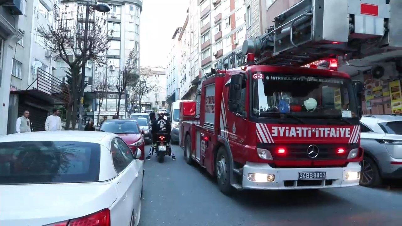 S I S L I’ D E O T E L D E C I K A N Y A N G I N S O N D U R U L D U 1246420 370792