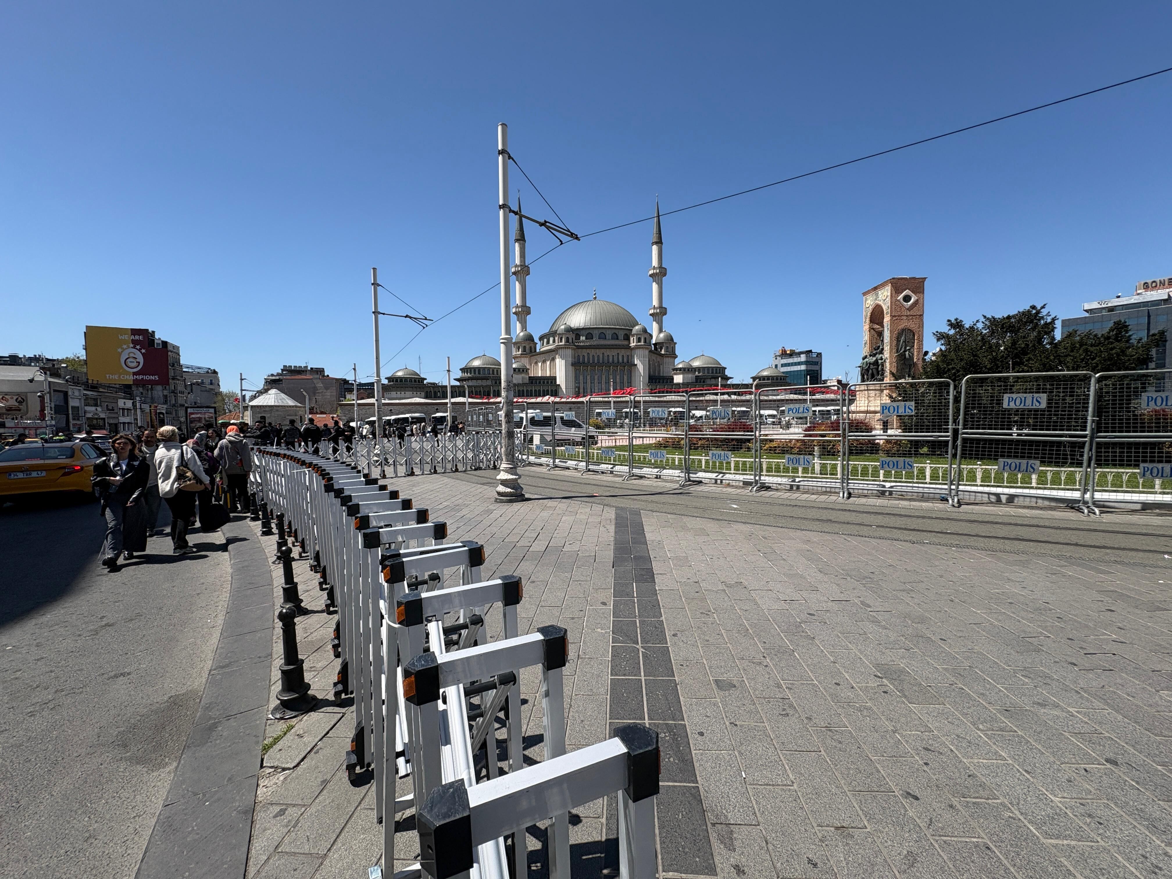 T A K S I M M E T R O I S T A S Y O N U I K I N C I B I R D U Y U R U 1280762 381072