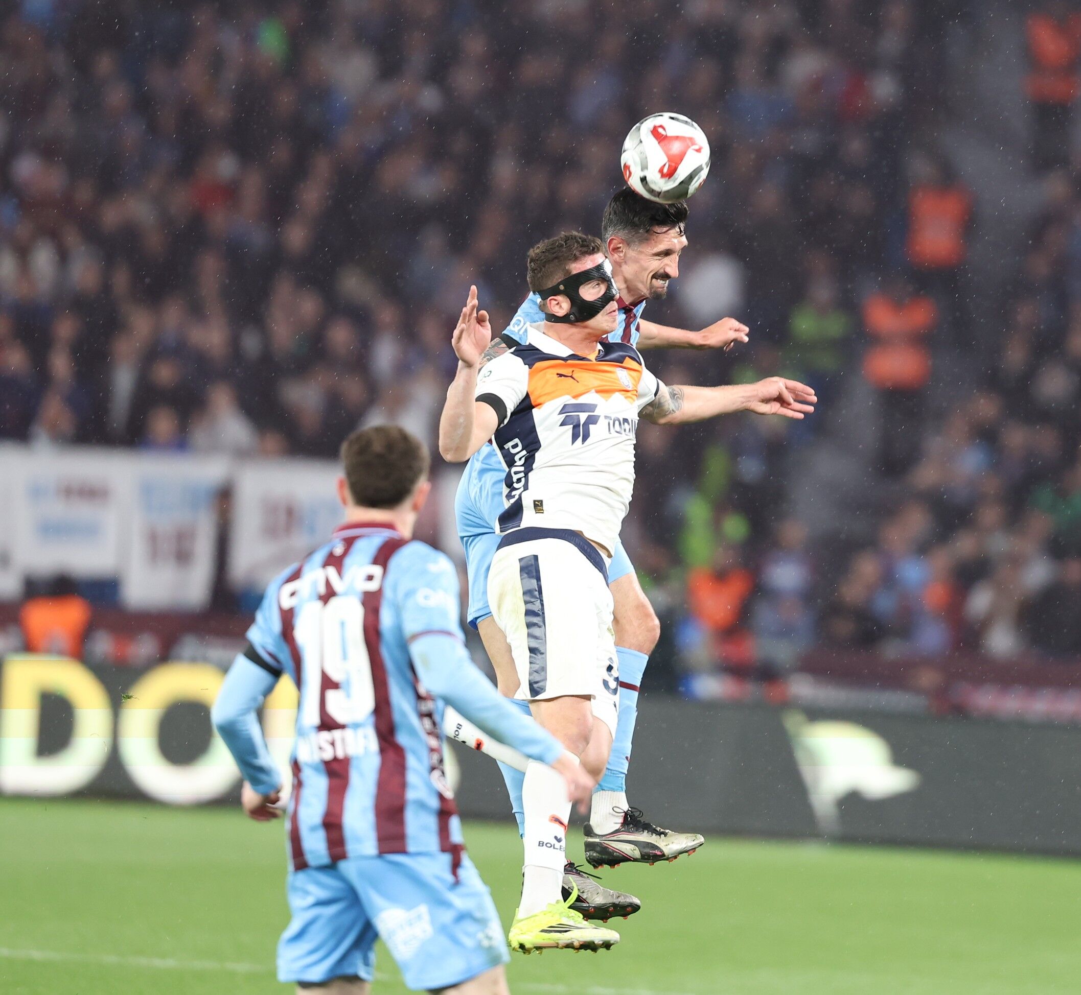 T R A B Z O N S P O R B A S A K S E H I R F O T O G R A F L A R 1268344 377484