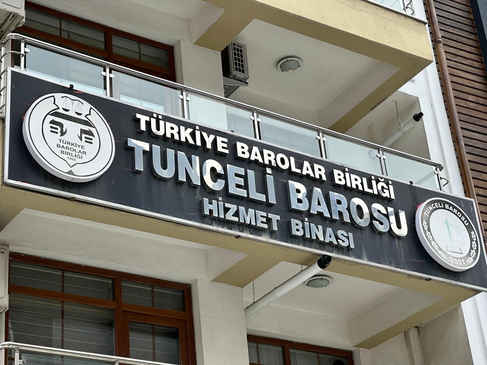 T U N C E L I B A R O S U’ N D A N T U N C A Y S O N E L’ I N I S M I 1273040 378899