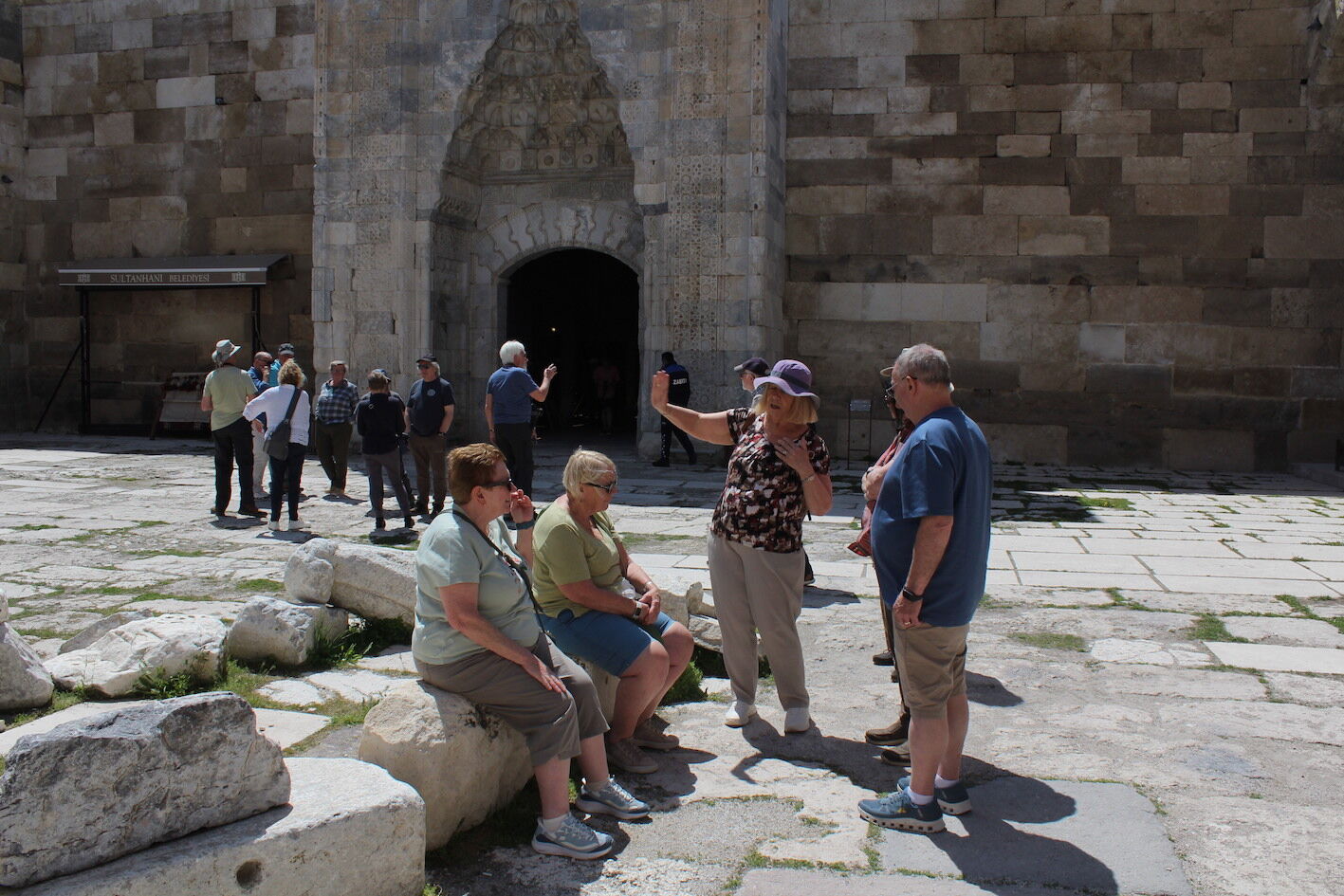 T U R I S T L E R T U R K D I Z I L E R I N D E N E T K I L E N I P S 1278023 380334