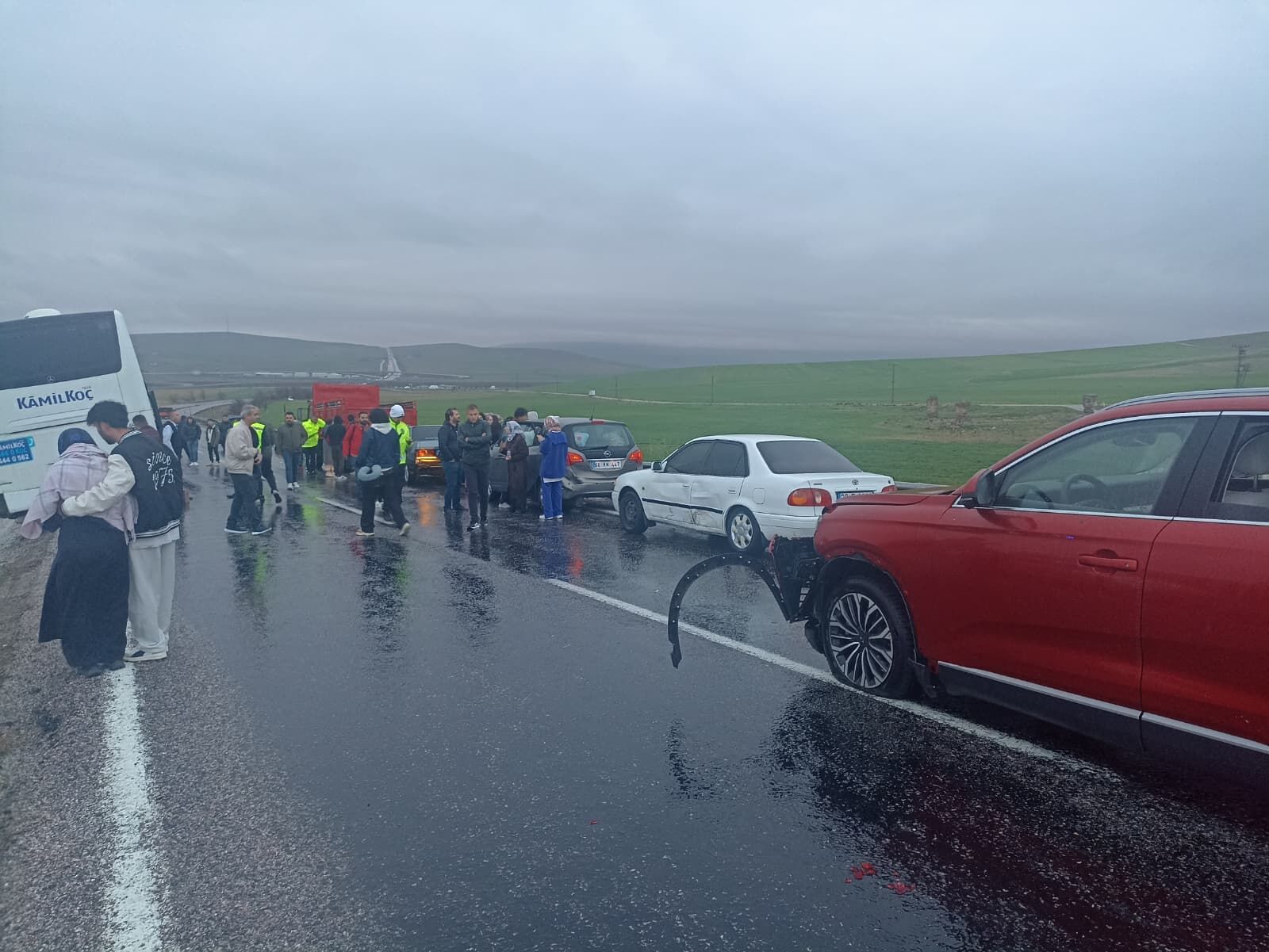 Y O L C U O T O B U S U 10 A R A C A C A R P A R A K D U R A B I L D 1268332 377481