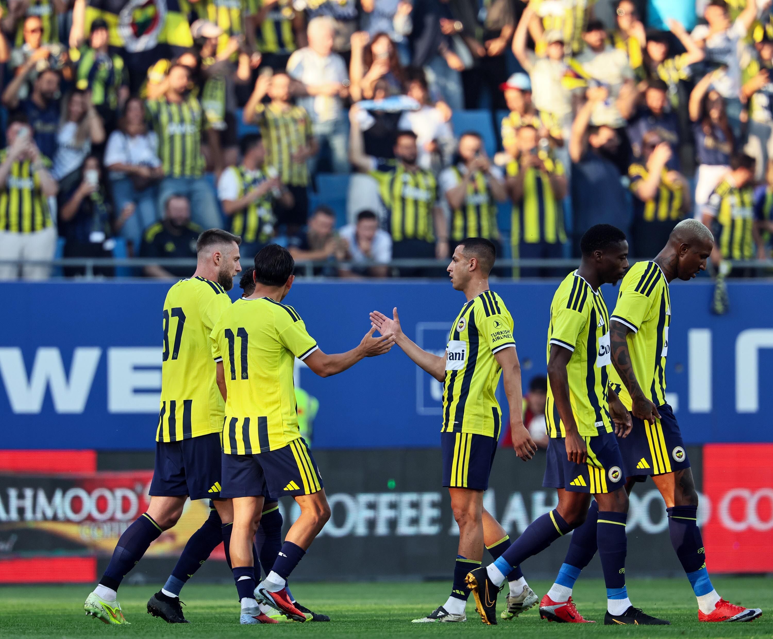 F E N E R B A H C E P O G O N S Z C Z E C I N F O T O G R A F L A 1407646 418224