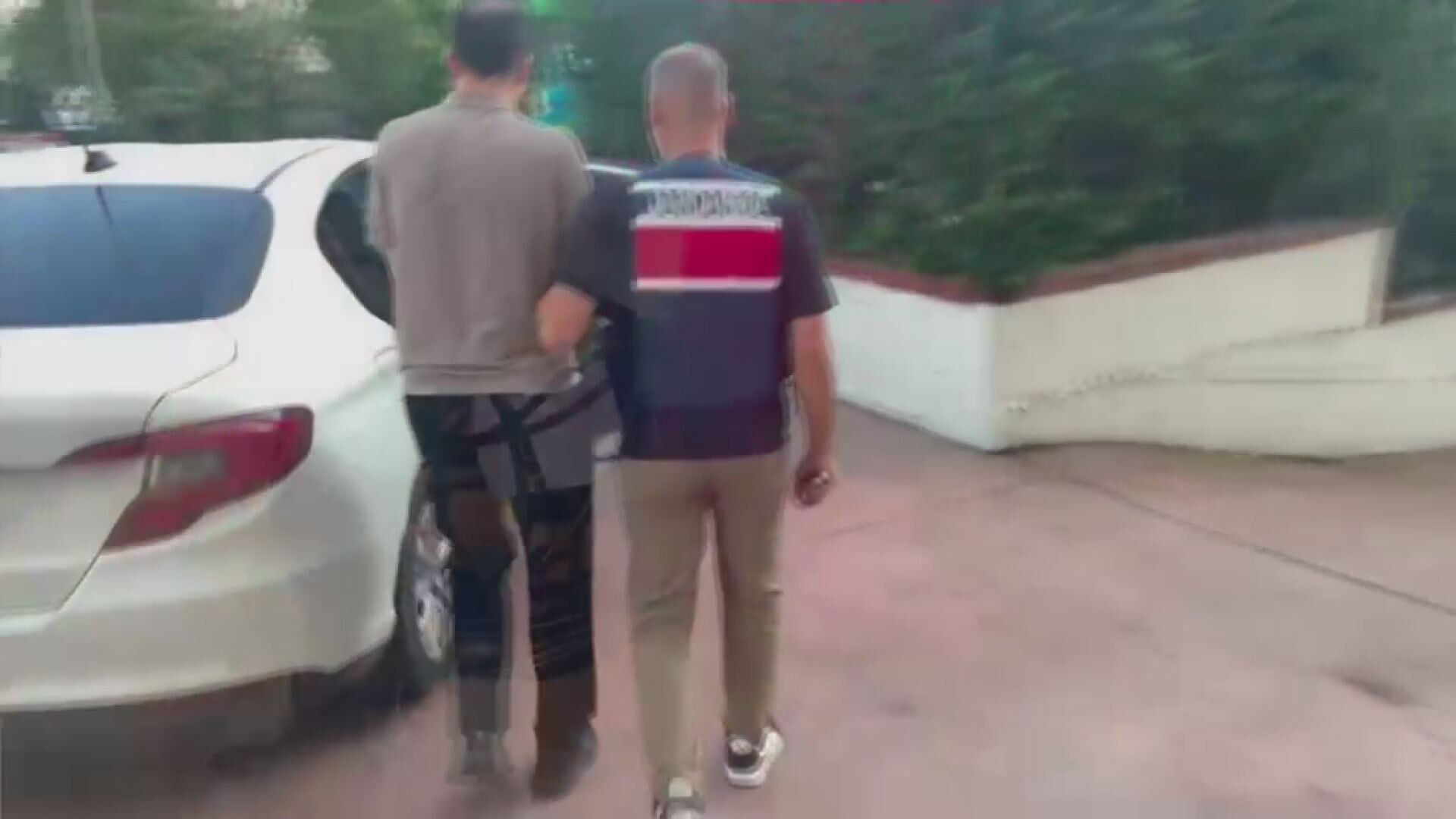 ‘ S O Y L E M E Z K A R D E S L E R’ S U C O R G U T U N E O P E R A S 1404614 417363
