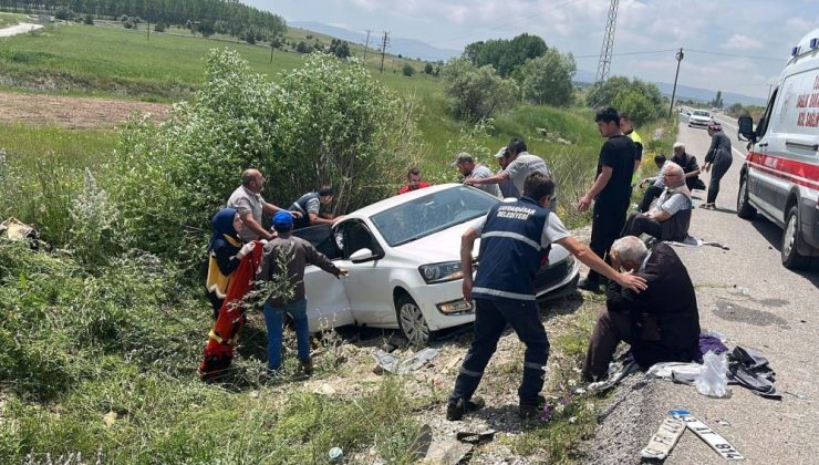 Emniyet Genel Müdürlüğü'nün 11 aylık istatistiklerine göre Türkiye genelinde 507 bin trafik kazasında 2 bin 774 kişi hayatını kaybetti, 327 bin kişi ise yaralandı.