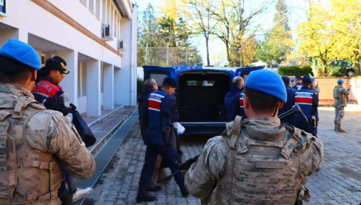 Terör Örgütü - Edirne’de jandarma ekiplerinin yaptığı çalışmalarda Yunanistan’a kaçmaya çalışan 9 FETÖ/PDY, 1 PKK, terör örgütü üyesi