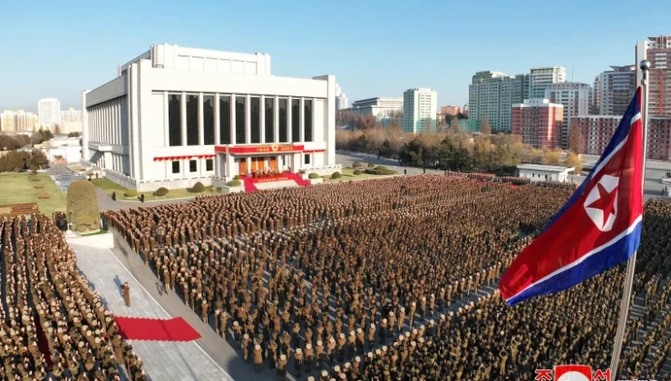 Kuzey Kore Lideri Kim Jong Un Savaşa Hazırlanıyor!