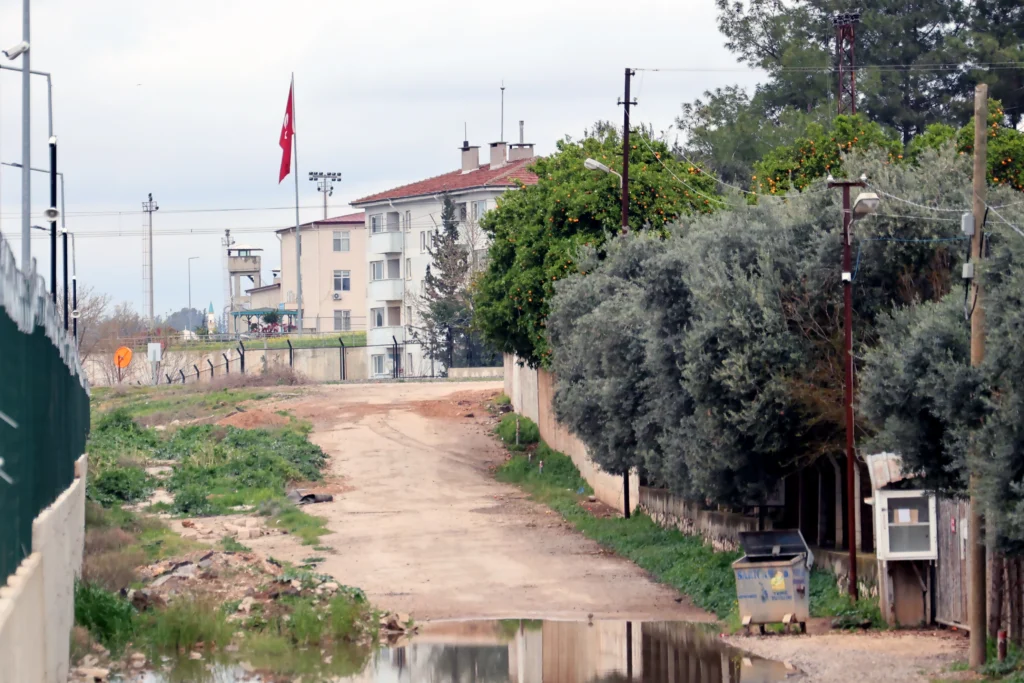 Adana'da Girdiği Çamaşır Makinesinde Havasız Kalan 3 Yaşındaki Elif, Kurtarılamadı!