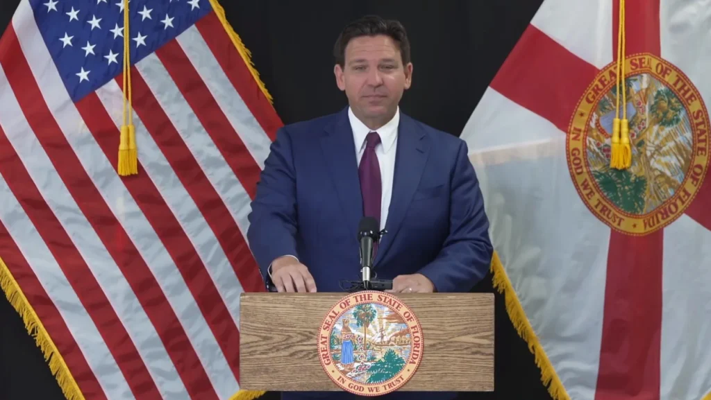 Florida Valisi DeSantis: 14 Yaşından Küçüklere Sosyal Medya Yasağını Onayladı