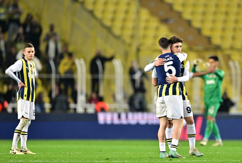 Fenerbahçe Çeyrek Finale Turladı