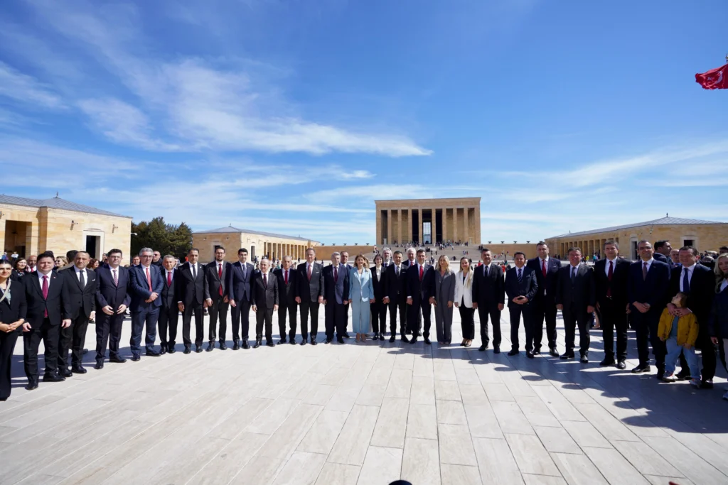 Ekrem İmamoğlu, Anıtkabir'i Ziyaret Etti