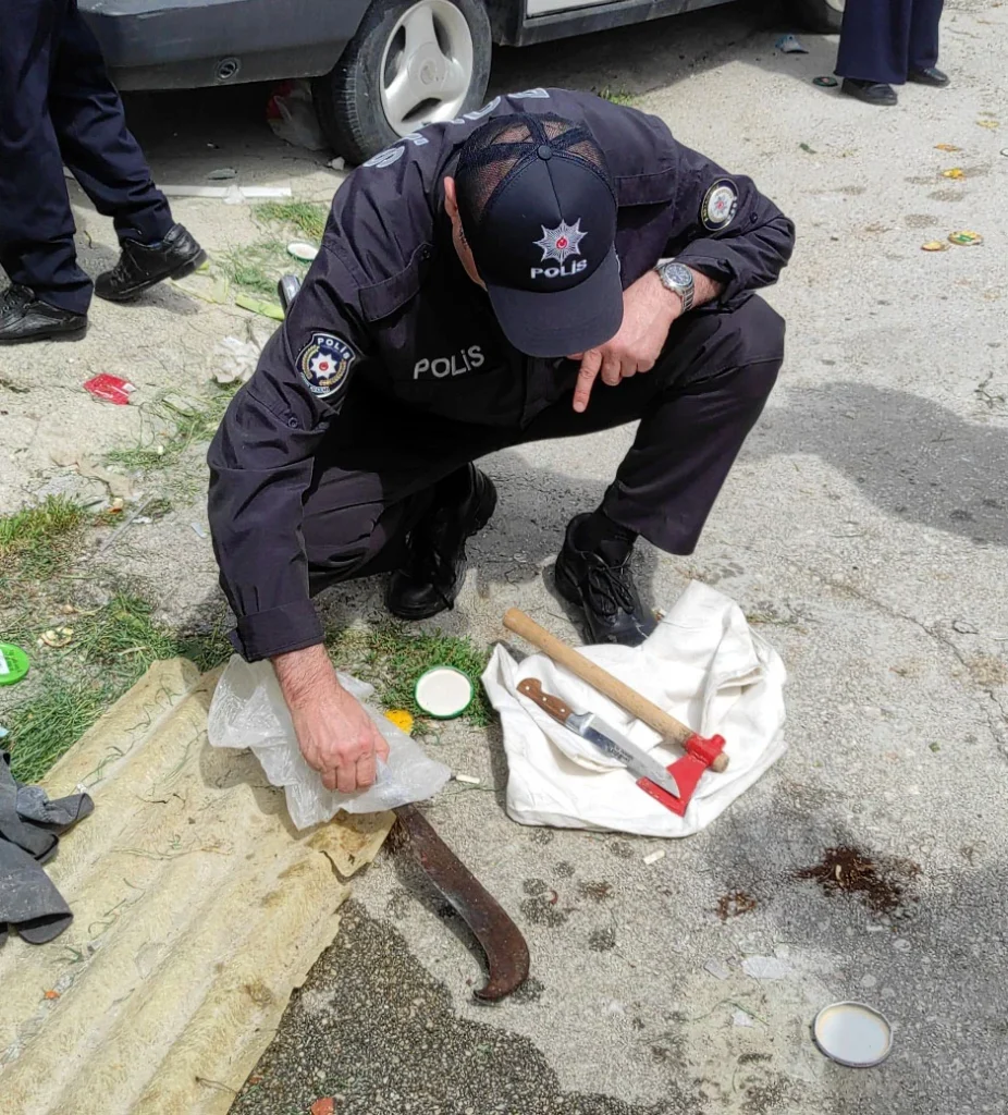 Burdur'da Kurusıkıyla Rastgele Ateş Açtı; Eve Giren 3 Polisi Yaraladı!