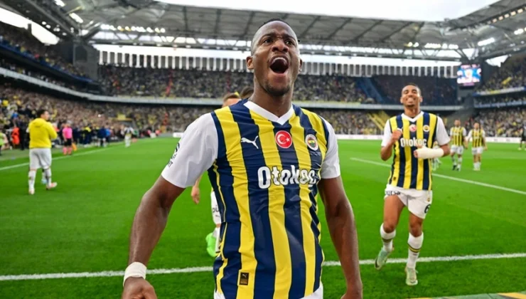 Fenerbahçe, Derbide Beşiktaş'ı 2-1'le Geçerek Zirve Yarışında İddiasını Sürdürdü!