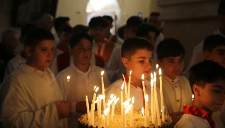 Mardin Yaşayan Süryaniler, Paskalya Bayramı'nı Kutladı