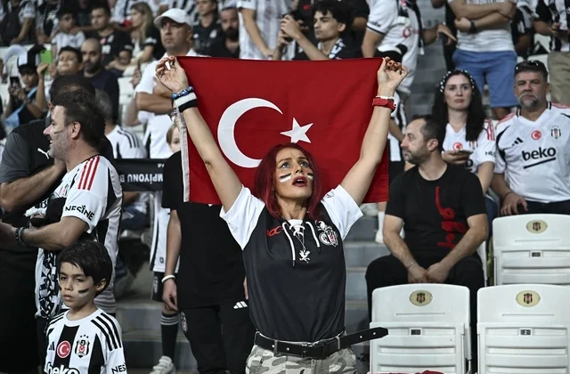 Beşiktaş, Lugano'yu Rahat Geçti 5-1