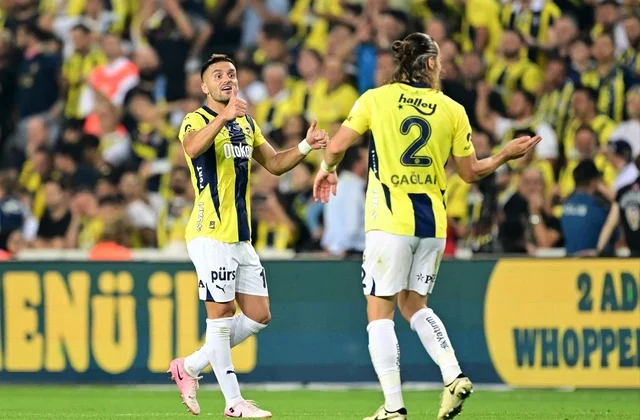 Fenerbahçe, Alanyaspor Karşısında Kaptan Tadic'le 3 Puanı 3 Golle Aldı