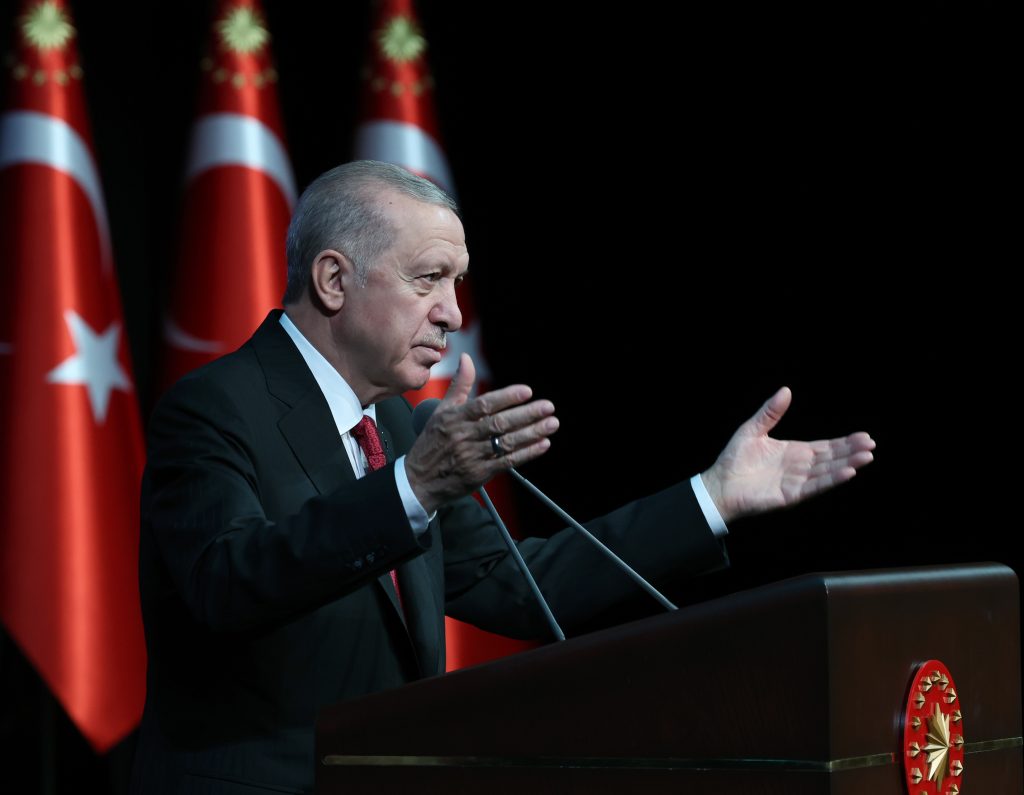 CB Erdoğan: Adaletin Reyting ve Etkileşim Avcılığına Kurban Edilmesine Göz Yummamalıyız